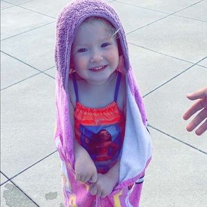 Meet your Posher, Laura